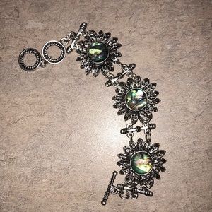 Silver tone and abalone bracelet like new